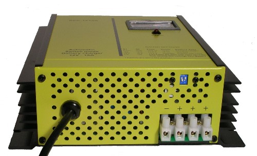Samlex SEC-1215UL 12 Volt 15 Amp Battery Charger